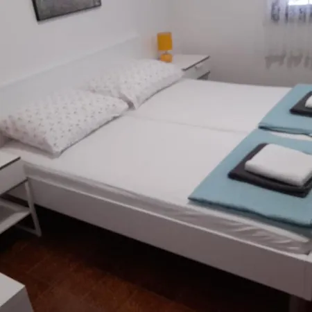 Apartments Marta Rogoznica  Extérieur photo